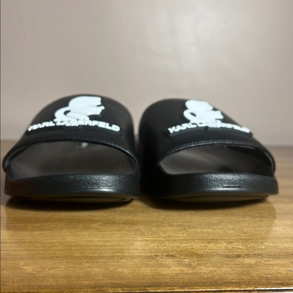 Karl Lagerfeld Pool Slides - Picture 5 of 8